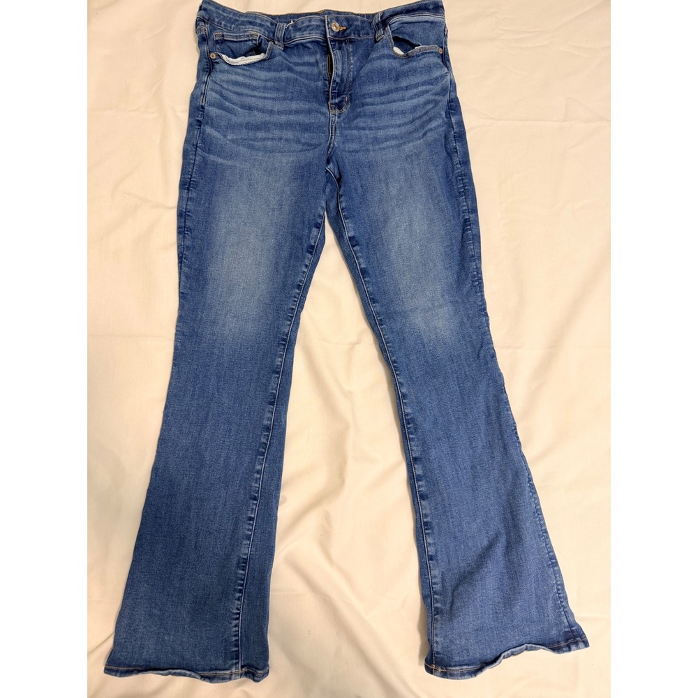 American Eagle Kick Column Next Level Stretch Jeans Blue Denim Size 16 Regular